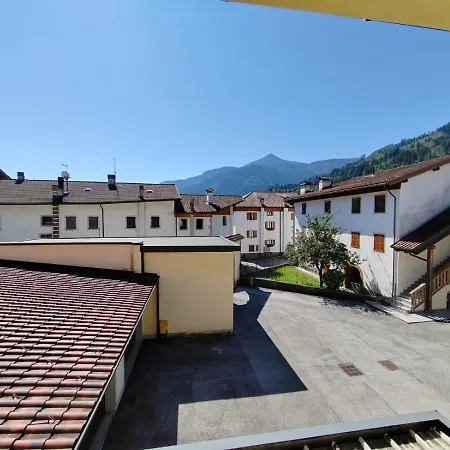Apartman Pec Sùtrio